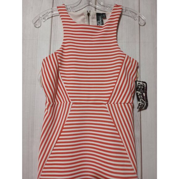 Trixxi Dress Ladies 3 Coral White Cut Out Back - Picture 3 of 8